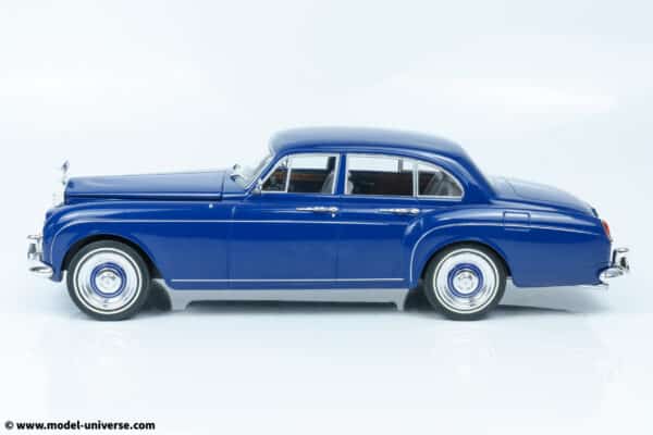 MCG 18124 Rolls Royce Silver Cloud Blue 5