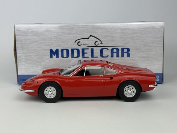 MCG - 1:18 Ferrari Dino 246 GT 1969 Red