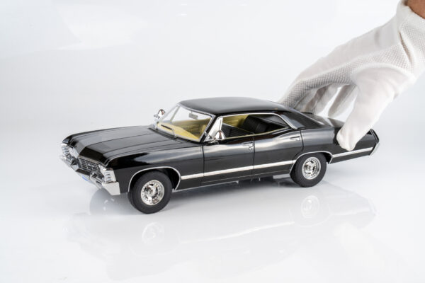 MCG 1:18 Chevrolet Impala Black 1967 from "Supernatural" TV Series (MCG181006) Diecast Model 9 MCG 1:18 Chevrolet Impala Black 1967 from "Supernatural" TV Series (MCG181006) Diecast Model