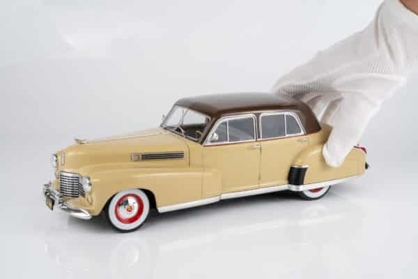 MCG 1:18 Cadillac Fleetwood Series 60 Special Sedan 1941 Beige/Brown (MCG18656) Diecast Model 8 MCG 1:18 Cadillac Fleetwood Series 60 Special Sedan 1941 Beige/Brown (MCG18656) Diecast Model