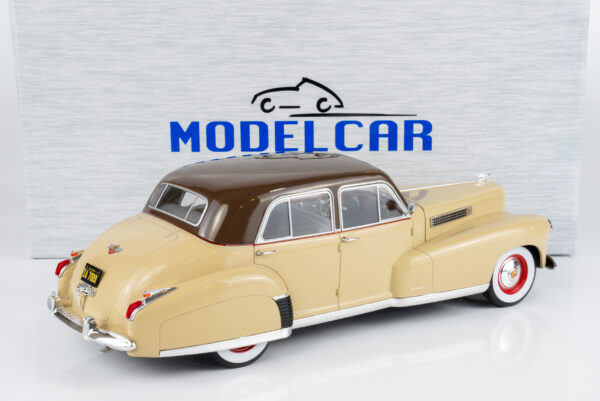 MCG 1:18 Cadillac Fleetwood Series 60 Special Sedan 1941 Beige/Brown (MCG18656) Diecast Model 7 MCG 1:18 Cadillac Fleetwood Series 60 Special Sedan 1941 Beige/Brown (MCG18656) Diecast Model