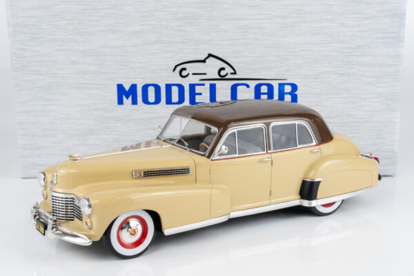 MCG 1:18 Cadillac Fleetwood Series 60 Special Sedan 1941 Beige/Brown (MCG18656) Diecast Model
