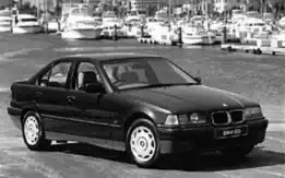 Minichamps - 1:18 BMW 3ER (E36) Limousine Black Metallic 1993