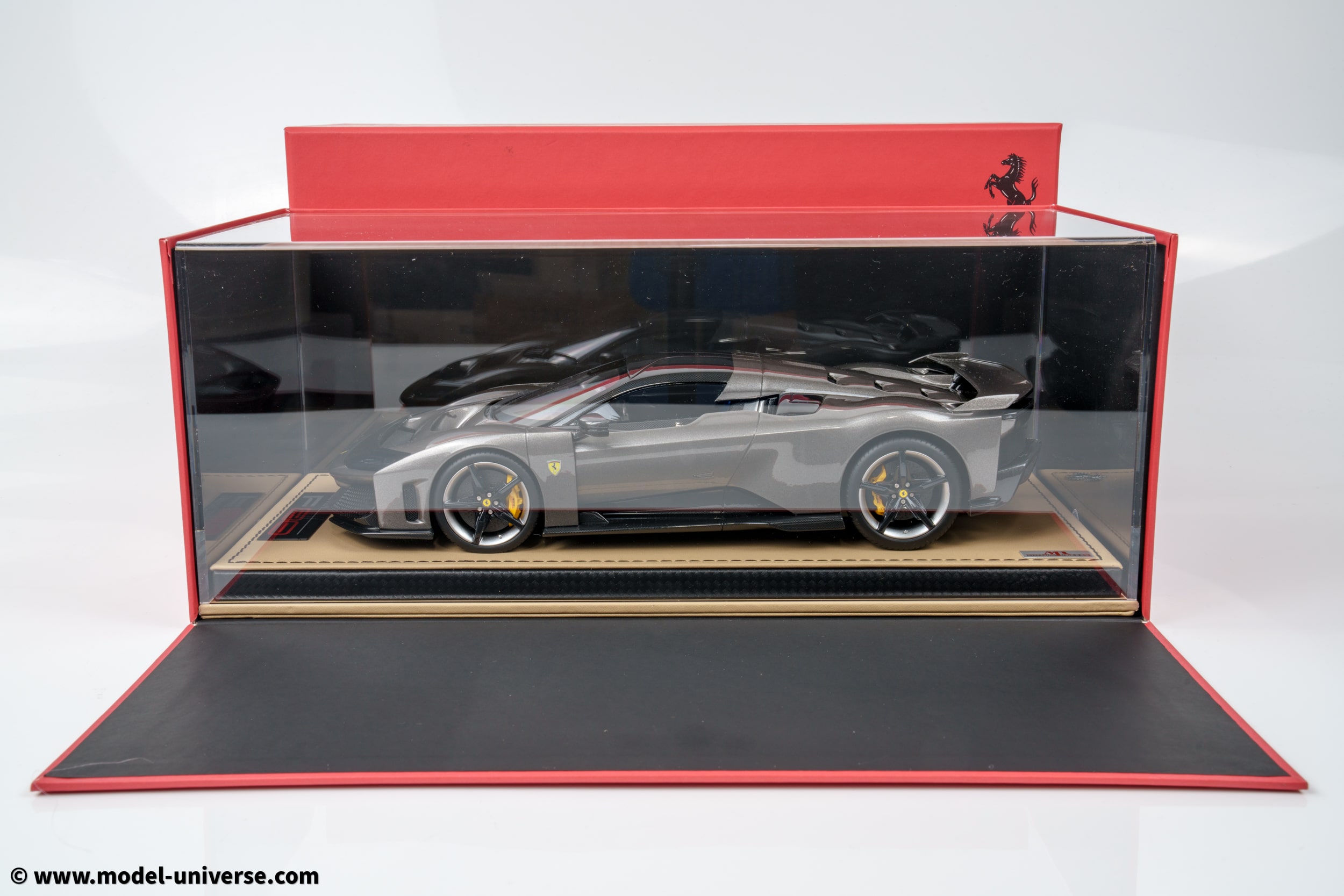 MR Collection - 1:18 Ferrari F80 2024 Canna di Fucile - Limited Edition Resin Model 5 MR Collection Ferrari f80 2024 gunmetal grey FE045SE 3