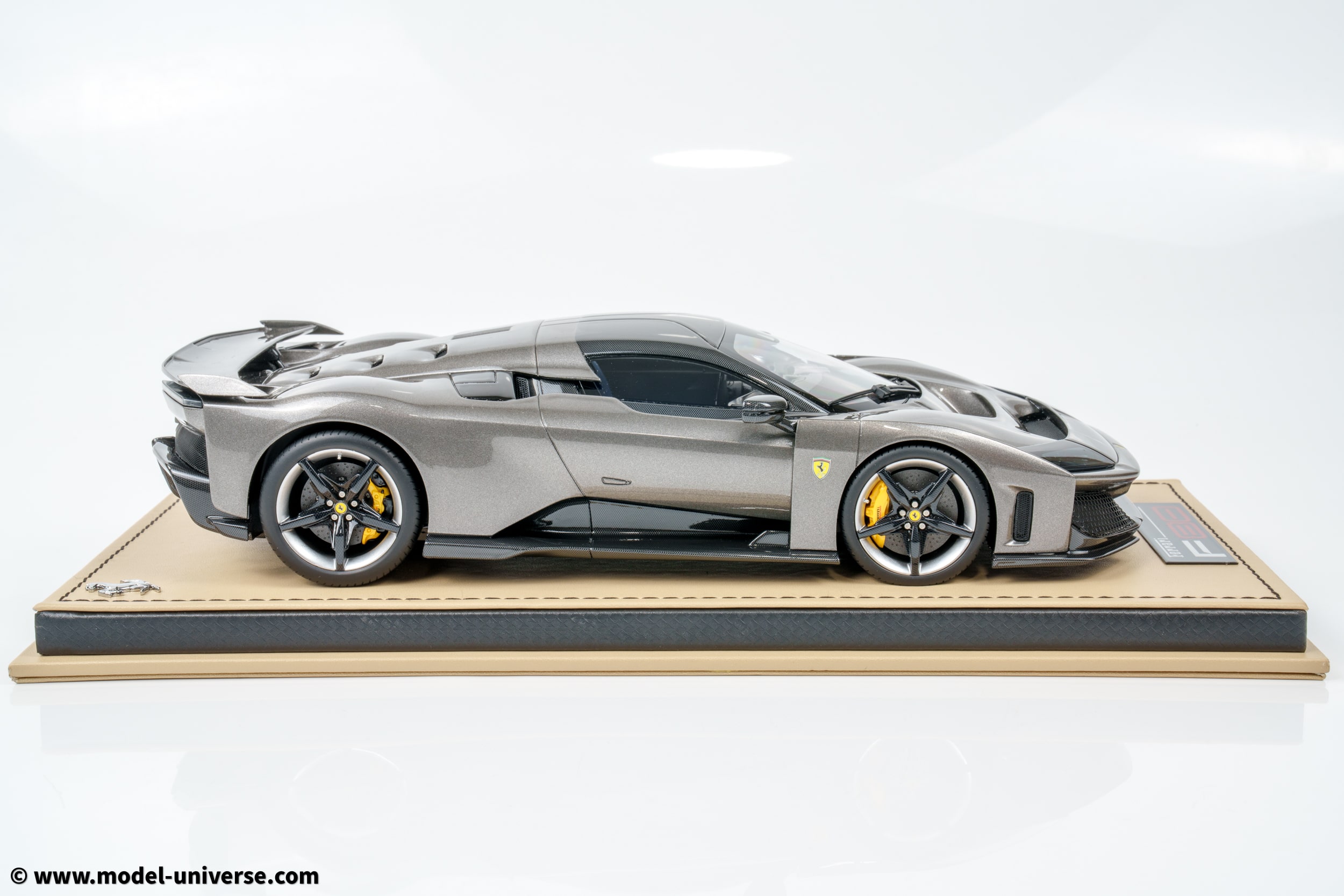 MR Collection - 1:18 Ferrari F80 2024 Canna di Fucile - Limited Edition Resin Model 8 MR Collection Ferrari f80 2024 gunmetal grey FE045SE 9