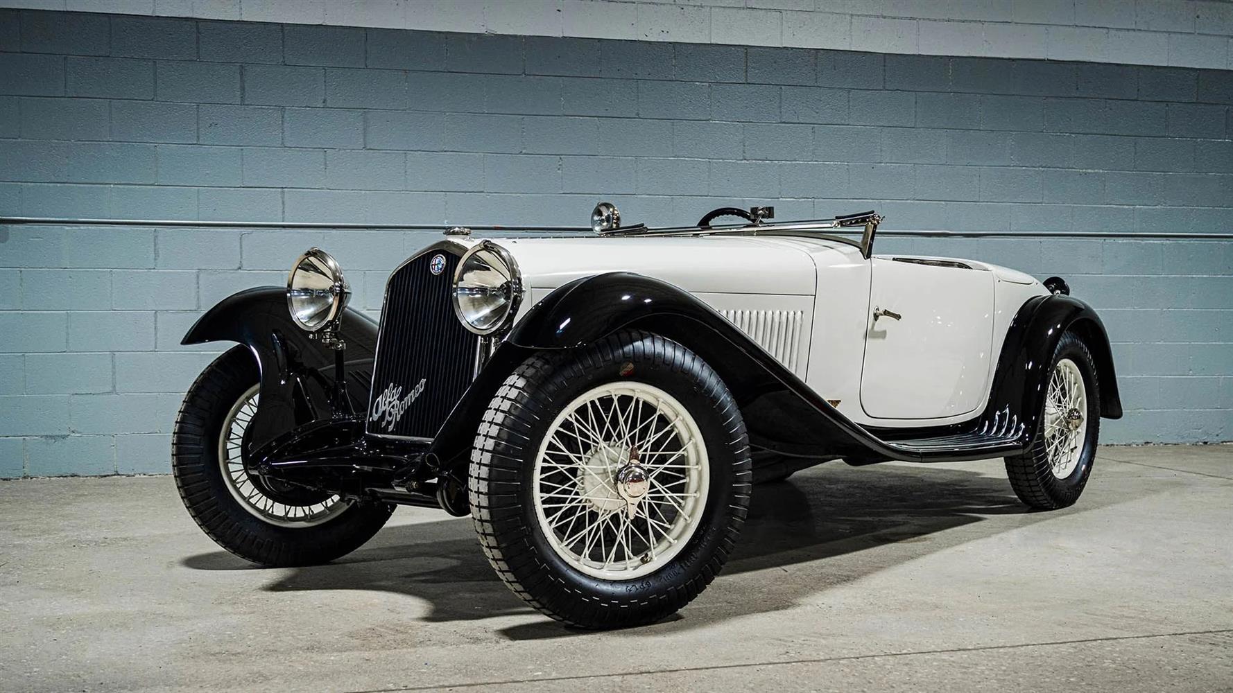 Matrix 1:43 Alfa Romeo 6C 1750SV Figoni White/Blue 1932 (MX40102-171) Limited Edition Resin Model 6 Matrix 1:43 Alfa Romeo 6C 1750SV Figoni White/Blue 1932 (MX40102-171) Limited Edition Resin Model - Image 6