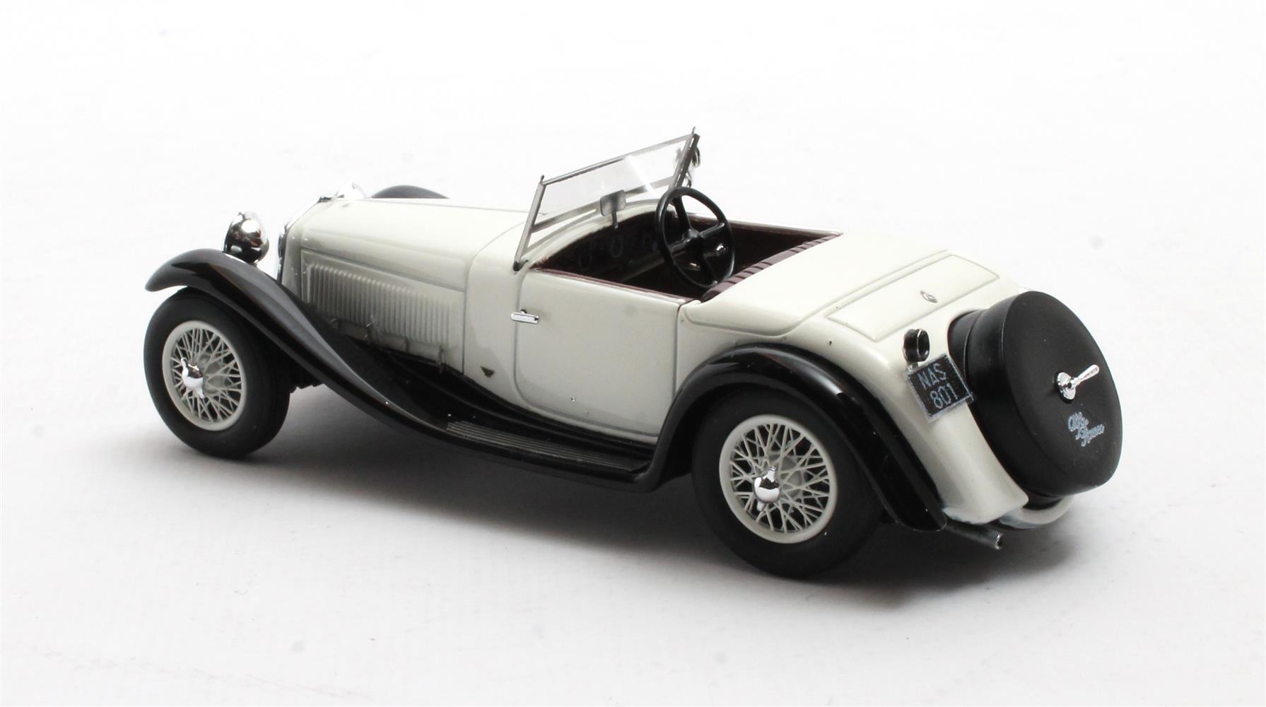 Matrix 1:43 Alfa Romeo 6C 1750SV Figoni White/Blue 1932 (MX40102-171) Limited Edition Resin Model 2 Matrix 1:43 Alfa Romeo 6C 1750SV Figoni White/Blue 1932 (MX40102-171) Limited Edition Resin Model - Image 2
