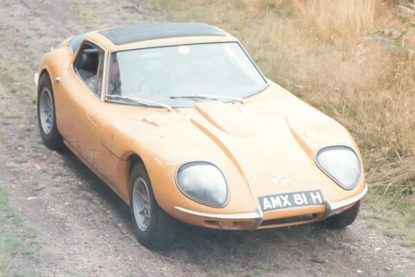 Matrix 1:43 Marcos 3-Litre GT Yellow 1968-71 (MX41313-011) Limited Edition Resin Model 9 Matrix 1:43 Marcos 3-Litre GT Yellow 1968-71 (MX41313-011) Limited Edition Resin Model