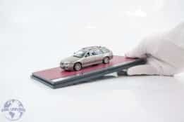 《黑客帝国》主题 - 1:43 MG ZT-T 260 V8 金属银色 2004款 - 限量版树脂模型