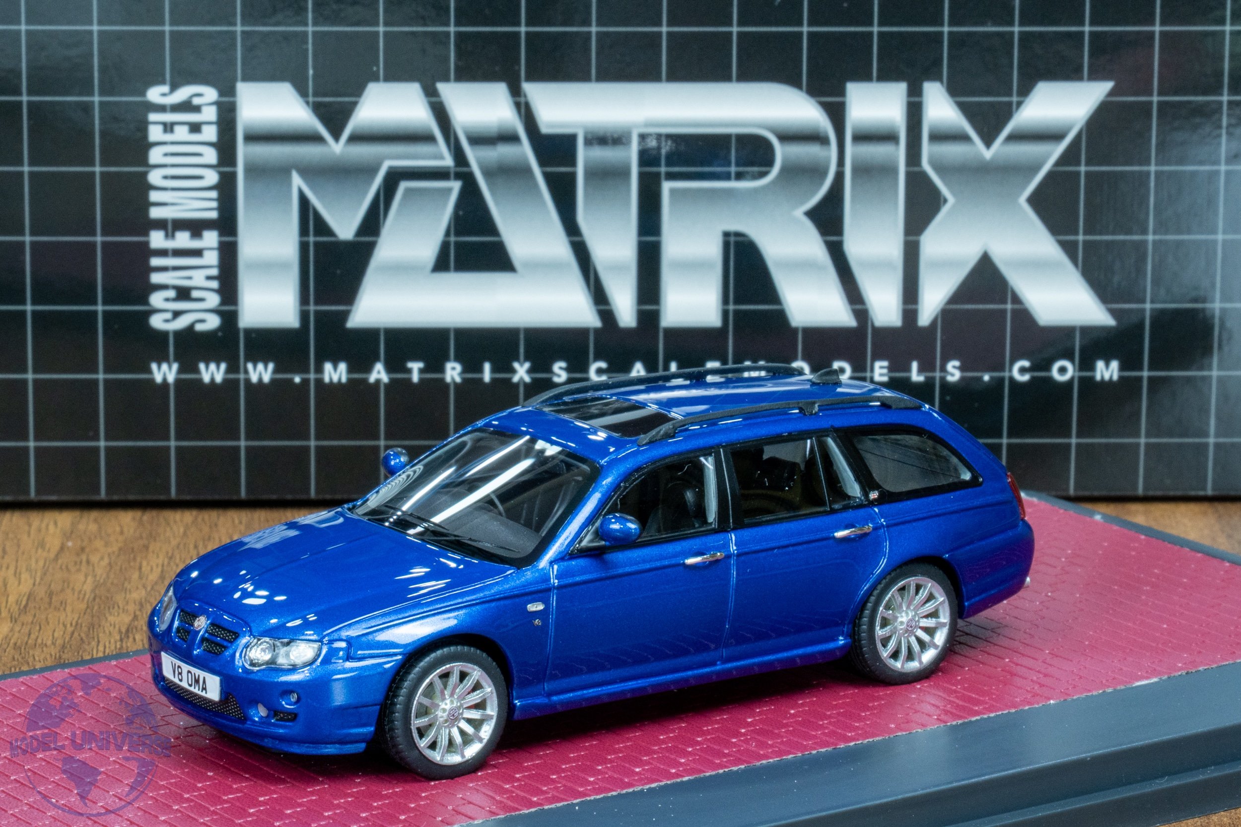 Matrix - 1:43 MG ZT-T 260 V8 Metallic Blue 2004 - Limited Edition Resin Model