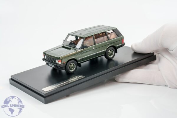 Matrix - 1:43 Range Rover Vogue LSE Metallic Ardennes Green 1992-1993 - Limited Edition Resin Model 6 Matrix MX41208 031 Range Rover Vogue LSE Green Metallic 1