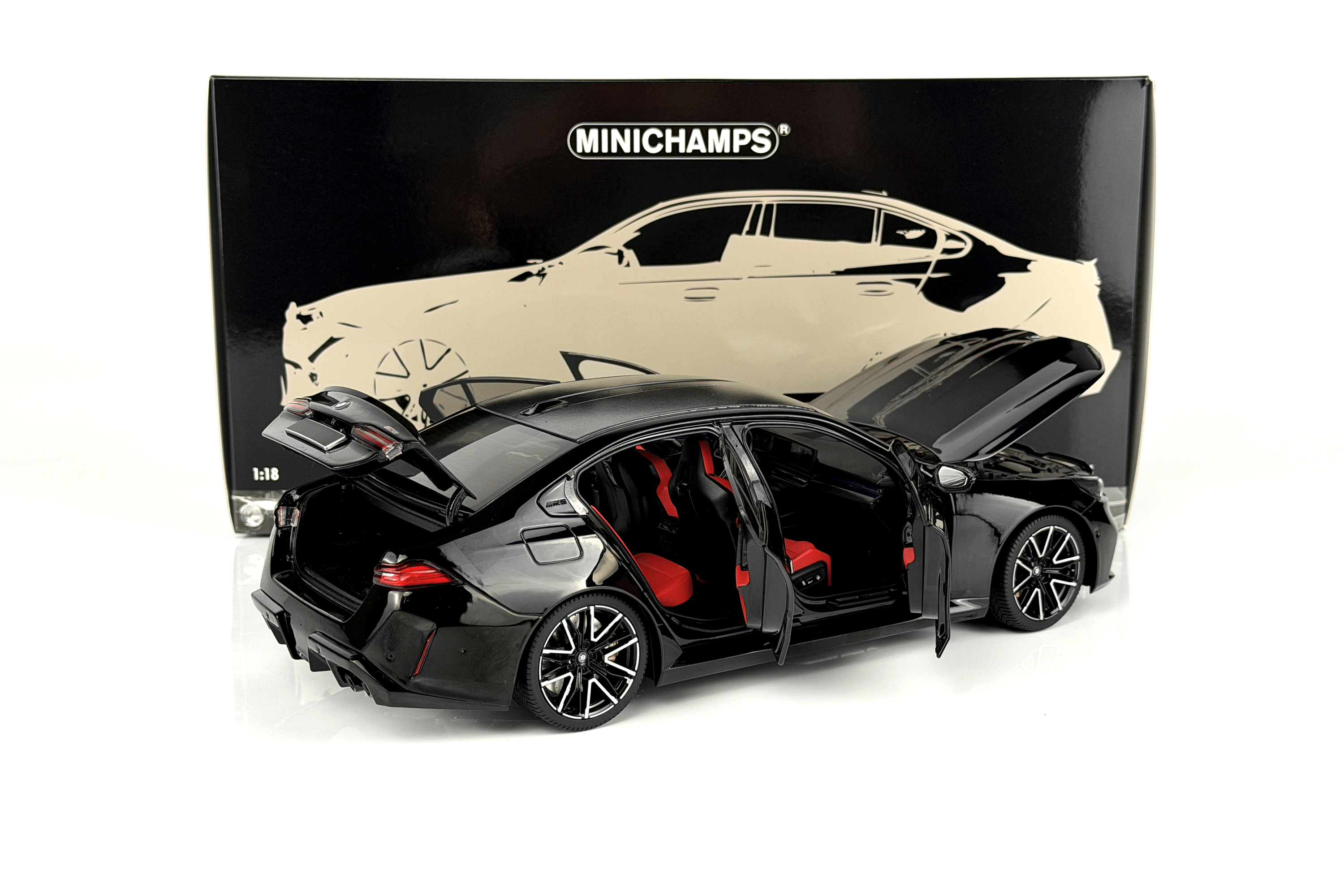 Minichamps 1:18 BMW M5 2024 (G90) 2024 Black (110023801) Diecast Model 3 Minichamps 1:18 BMW M5 2024 (G90) 2024 Black (110023801) Diecast Model - Image 3