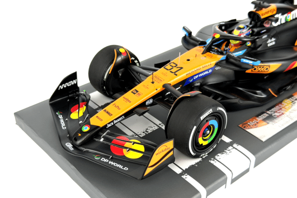 Minichamps 1:18 McLaren Formula 1 Team MCL39 Oscar Piastri #81 Winner China GP 2025 (537251981) Resin Model 25 Minichamps 1:18 McLaren Formula 1 Team MCL39 Oscar Piastri #81 Winner China GP 2025 (537251981) Resin Model