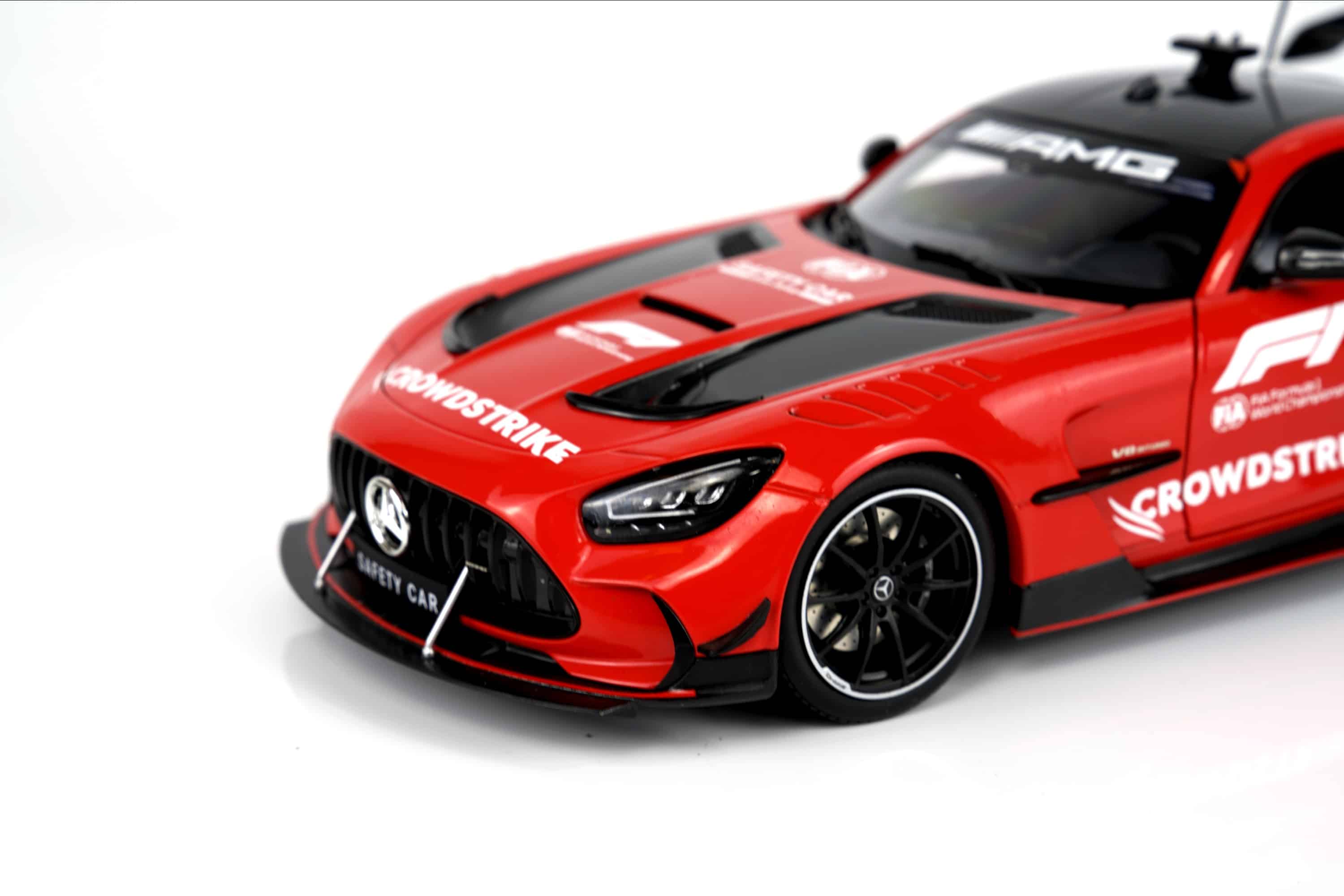 Minichamps 1:18 Mercedes-AMG GT Black Series F1 Safety Car CrowdStrike 2025 (110032091) Diecast Model 5 Minichamps 1:18 Mercedes-AMG GT Black Series F1 Safety Car CrowdStrike 2025 (110032091) Diecast Model - Image 5