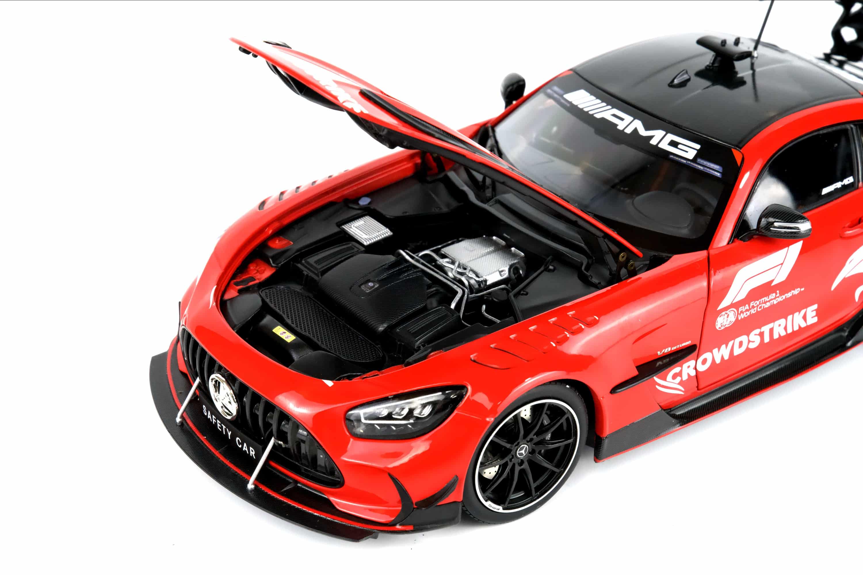 Minichamps 1:18 Mercedes-AMG GT Black Series F1 Safety Car CrowdStrike 2025 (110032091) Diecast Model 8 Minichamps 1:18 Mercedes-AMG GT Black Series F1 Safety Car CrowdStrike 2025 (110032091) Diecast Model - Image 8
