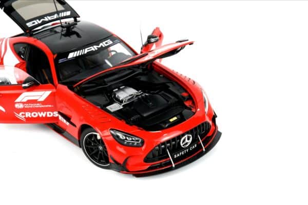 Minichamps 1:18 Mercedes-AMG GT Black Series F1 Safety Car CrowdStrike 2025 (110032091) Diecast Model 32 Minichamps 1:18 Mercedes-AMG GT Black Series F1 Safety Car CrowdStrike 2025 (110032091) Diecast Model