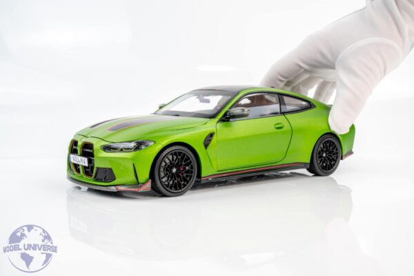 Minichamps - 1:18 BMW M4 CSL Matt Green Metallic 2022 - Diecast Model 18 Minichamps - 1:18 BMW M4 CSL Matt Green Metallic 2022 - Diecast Model