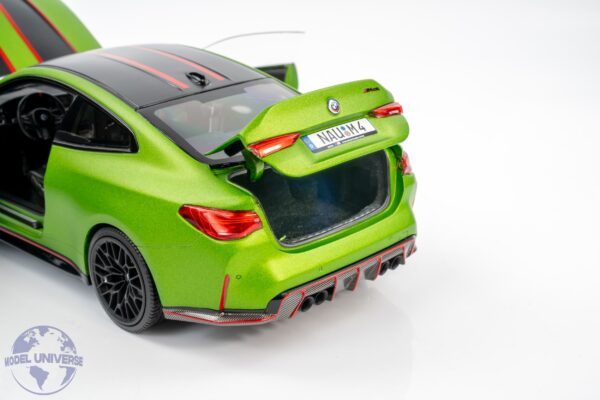 Minichamps - 1:18 BMW M4 CSL Matt Green Metallic 2022 - Diecast Model 17 Minichamps - 1:18 BMW M4 CSL Matt Green Metallic 2022 - Diecast Model