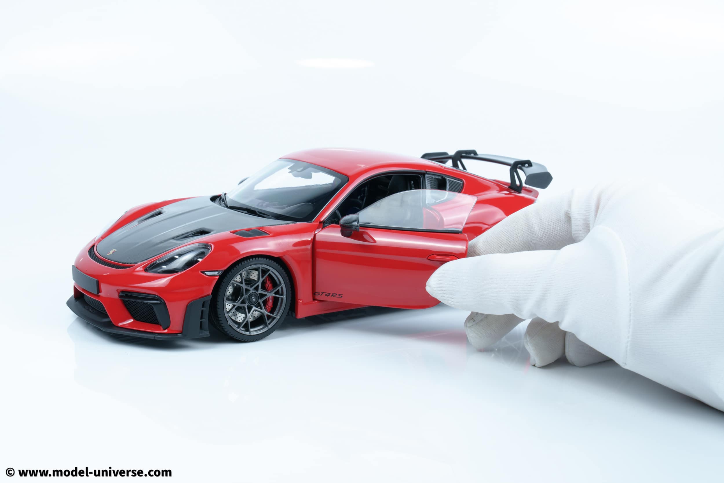Minichamps - 1:18 Porsche Cayman GT4 RS Red w/Weissach Package 2024 - Diecast Model 4 Minichamps - 1:18 Porsche Cayman GT4 RS Red w/Weissach Package 2024 - Diecast Model