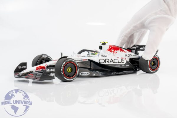 Minichamps - 1:18 Red Bull Racing RB21 No.22 Yuki Tsunoda - Japanese GP 2025 Special White Tribute Livery - Limited Edition Diecast Model 11 Minichamps - 1:18 Red Bull Racing RB21 No.22 Yuki Tsunoda - Japanese GP 2025 Special White Tribute Livery - Limited Edition Diecast Model