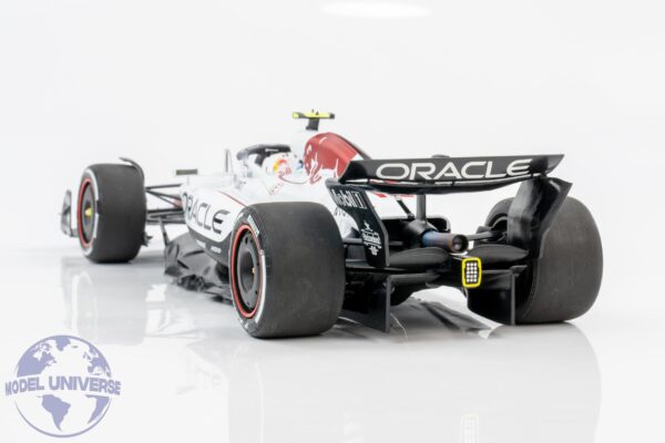 Minichamps - 1:18 Red Bull Racing RB21 No.22 Yuki Tsunoda - Japanese GP 2025 Special White Tribute Livery - Limited Edition Diecast Model 16 Minichamps - 1:18 Red Bull Racing RB21 No.22 Yuki Tsunoda - Japanese GP 2025 Special White Tribute Livery - Limited Edition Diecast Model