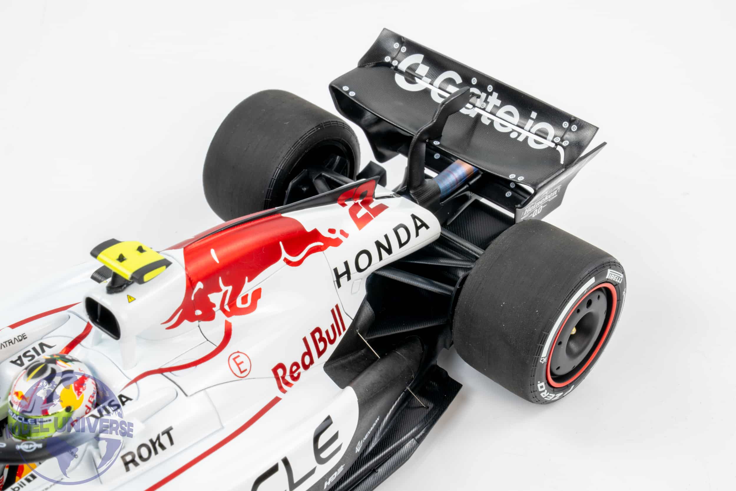 Red Bull　ミニカー Minichamps - 1:18 Red Bull Racing RB21 No.22 Yuki Tsunoda