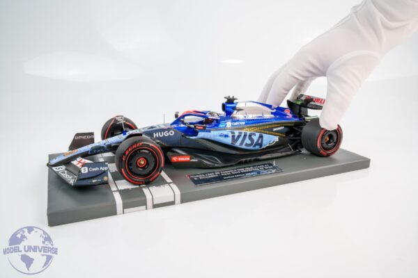 Minichamps - 1:18 Visa Cash App RB VCARB01 Daniel Ricciardo Last Race 2024 Singapore GP - Limited Edition Resin Model 12 Minichamps - 1:18 Visa Cash App RB VCARB01 Daniel Ricciardo Last Race 2024 Singapore GP - Limited Edition Resin Model