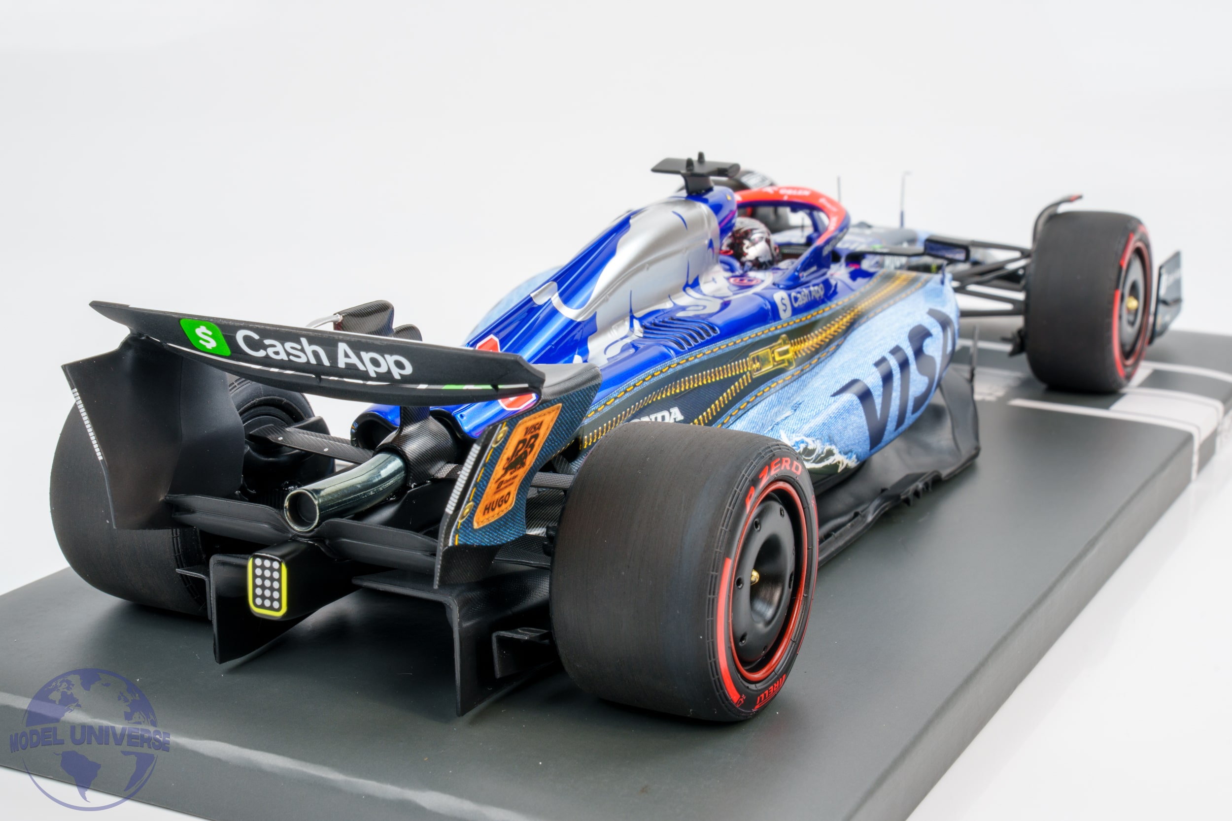 Minichamps - 1:18 Visa Cash App RB VCARB01 Daniel Ricciardo Last Race 2024 Singapore GP - Limited Edition Resin Model 9 Minichamps - 1:18 Visa Cash App RB VCARB01 Daniel Ricciardo Last Race 2024 Singapore GP - Limited Edition Resin Model