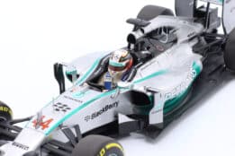 Minichamps 1:18 Lewis Hamilton Mercedes W05 World Champion F1 2014 model image1