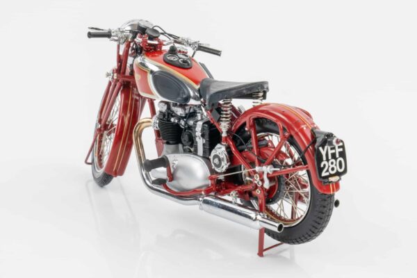 Minichamps - 1:12 Triumph Speed Twin (1939) Red - Diecast Model 12 Minichamps - 1:12 Triumph Speed Twin (1939) Red - Diecast Model