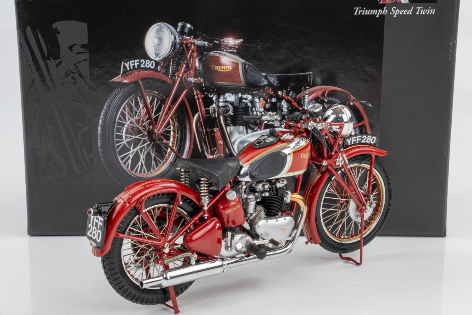 Minichamps - 1:12 Triumph Speed Twin (1939) Red - Diecast Model