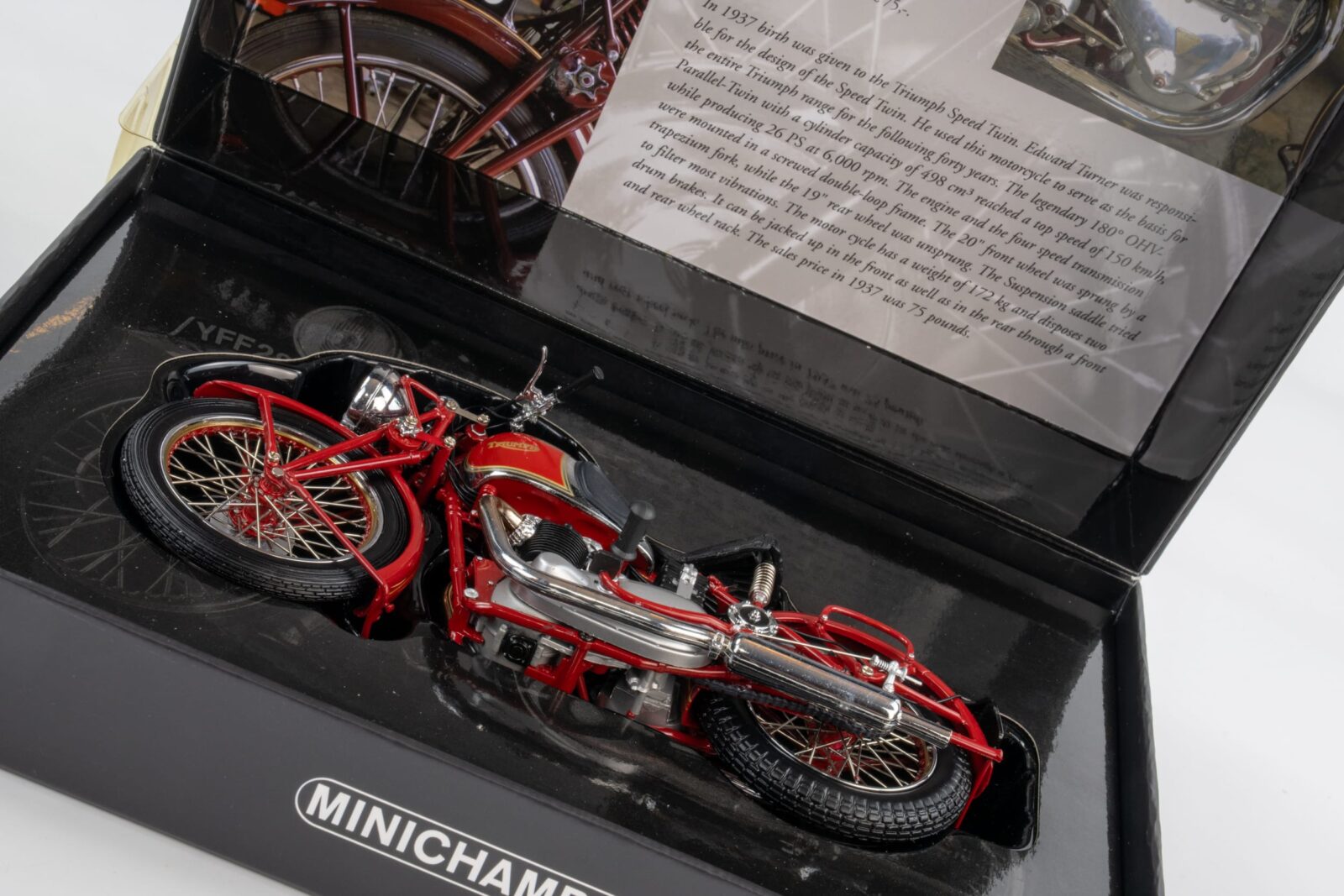 Minichamps - 1:12 Triumph Speed Twin (1939) Red - Diecast Model