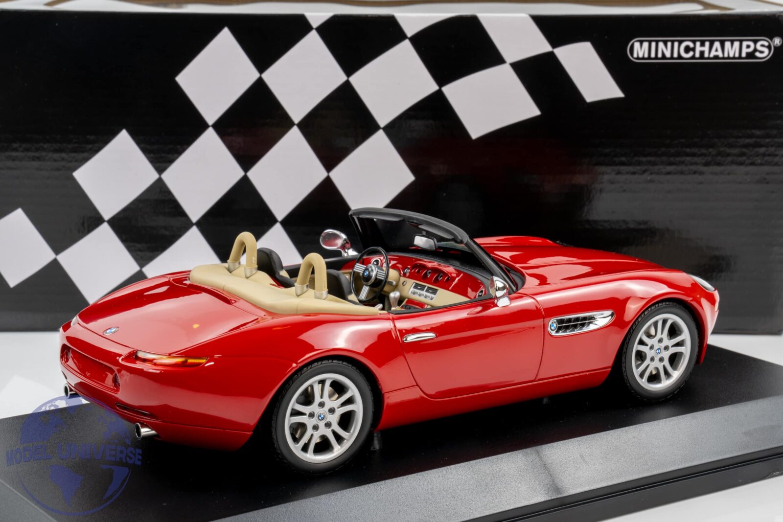 Minichamps 1:18 BMW Z8 Roadster Red (2000) 417250330 Diecast Model