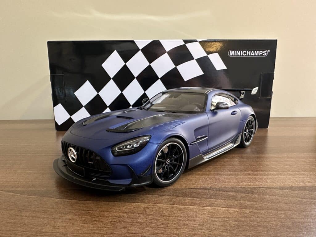 Minichamps – 1:18 Mercedes-AMG GT Black Series 2020 Matt Blue