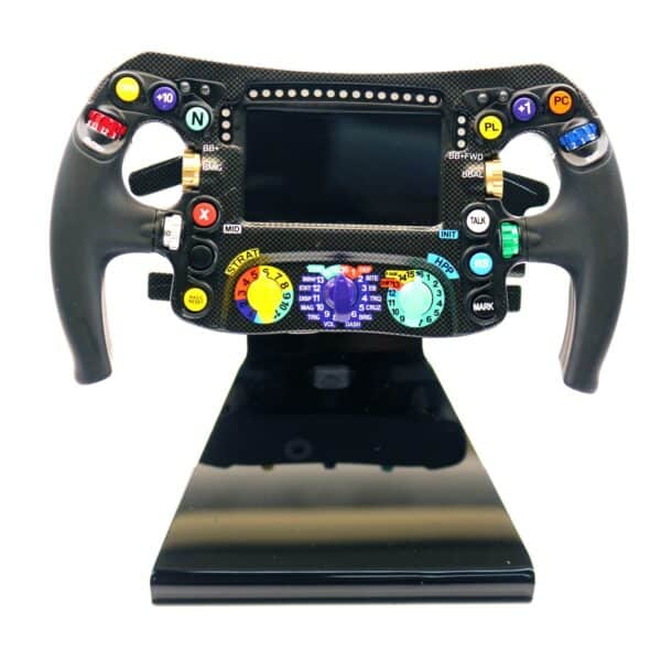 Minichamps - 1:2 Steering Wheel Mercedes AMG Petronas W11 Lewis Hamilton 2020 World Champion