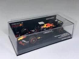 minichamps - 1:43 oracle red bull racing rb19 - max verstappen – 2023