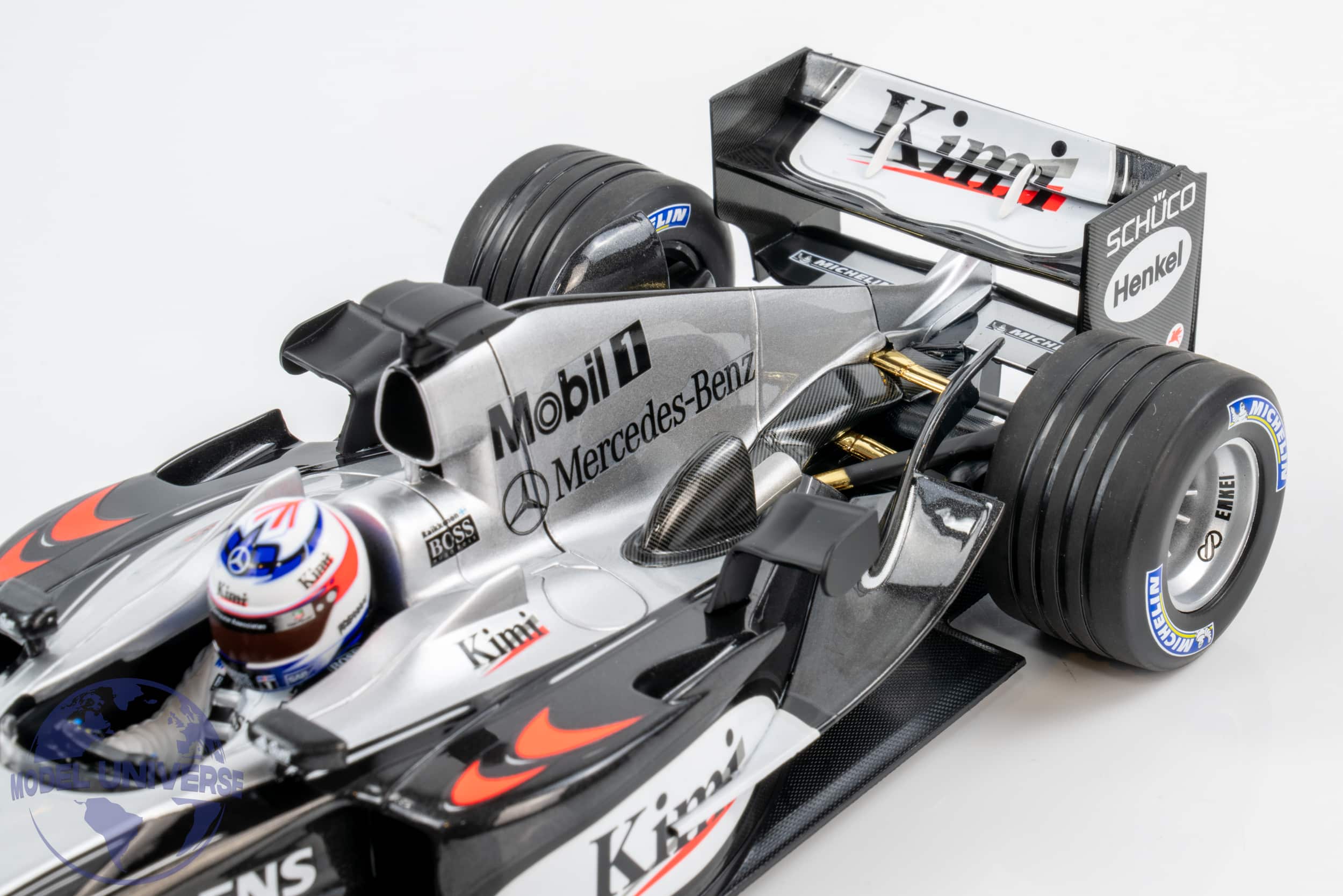 Minichamps - 1:18 McLaren Mercedes MP4/19 No.6 Kimi Raikkonen F1