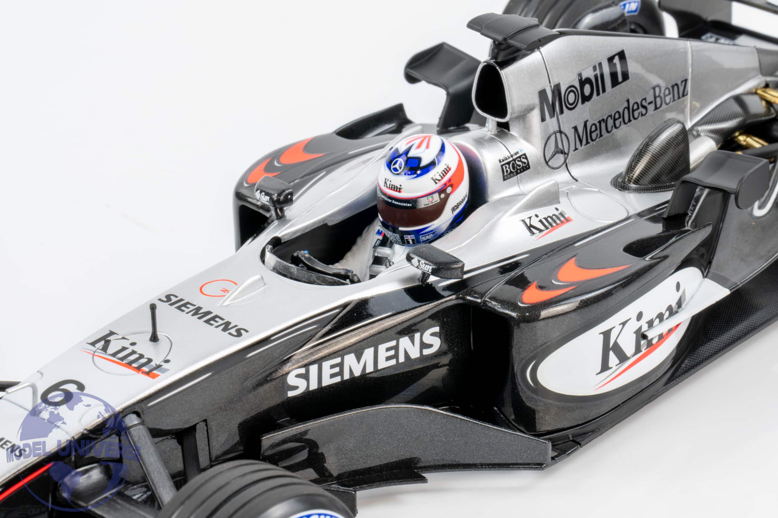 Minichamps - 1:18 McLaren Mercedes MP4/19 No.6 Kimi Raikkonen F1