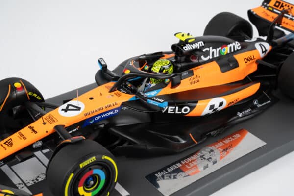 Minichamps 1:18 McLaren F1 MCL39 No.4 Lando Norris Winner Monaco GP 2025 (537252504) Limited Edition Resin Model 18 Minichamps 1:18 McLaren F1 MCL39 No.4 Lando Norris Winner Monaco GP 2025 (537252504) Limited Edition Resin Model
