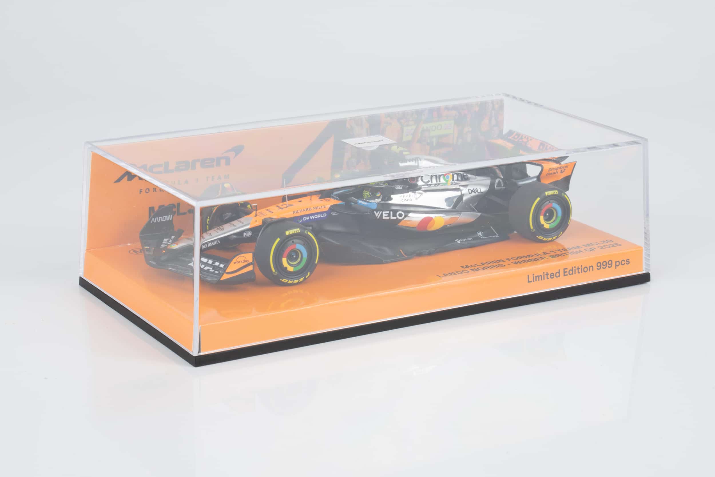 Minichamps 1:43 Mclaren F1 MCL39 No.4 Lando Norris Winner British GP 2025 (537255404) Limited Edition Resin Model 3 Minichamps 1:43 Mclaren F1 MCL39 No.4 Lando Norris Winner British GP 2025 (537255404) Limited Edition Resin Model - Image 3