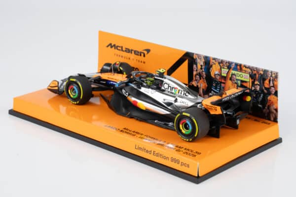 Alternative view of Minichamps 1:43 Mclaren F1 MCL39 No.4 Lando Norris Winner British GP 2025 (537255404) Limited Edition Resin Model