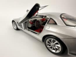 Motormax 1:12 McLaren SLR Silver.7