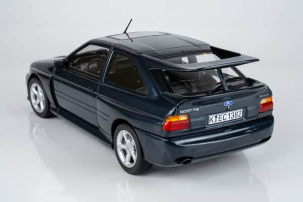 Norev 1:18 Ford Escort RS Cosworth Mallard Green 1992 (182790) Diecast Model 12 Norev 1:18 Ford Escort RS Cosworth Mallard Green 1992 (182790) Diecast Model