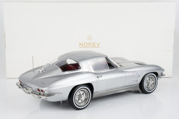 Norev 1:18 Chevrolet Corvette Sting Ray Sebring Silver Metallic 1963 (189052) Diecast Model 10 Norev 1:18 Chevrolet Corvette Sting Ray Sebring Silver Metallic 1963 (189052) Diecast Model
