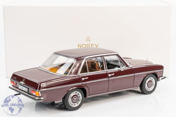 Norev - 1:18 Mercedes-Benz 200/8 Dark Reddish Brown 1968 (W115) - Diecast Model 14 Norev - 1:18 Mercedes-Benz 200/8 Dark Reddish Brown 1968 (W115) - Diecast Model