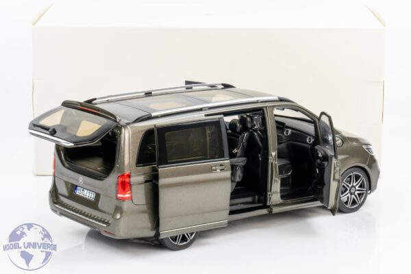 Norev - 1:18 Mercedes-Benz V Class AMG-Line 2018 Iridium Grey - Diecast Model 12 Norev - 1:18 Mercedes-Benz V Class AMG-Line 2018 Iridium Grey - Diecast Model