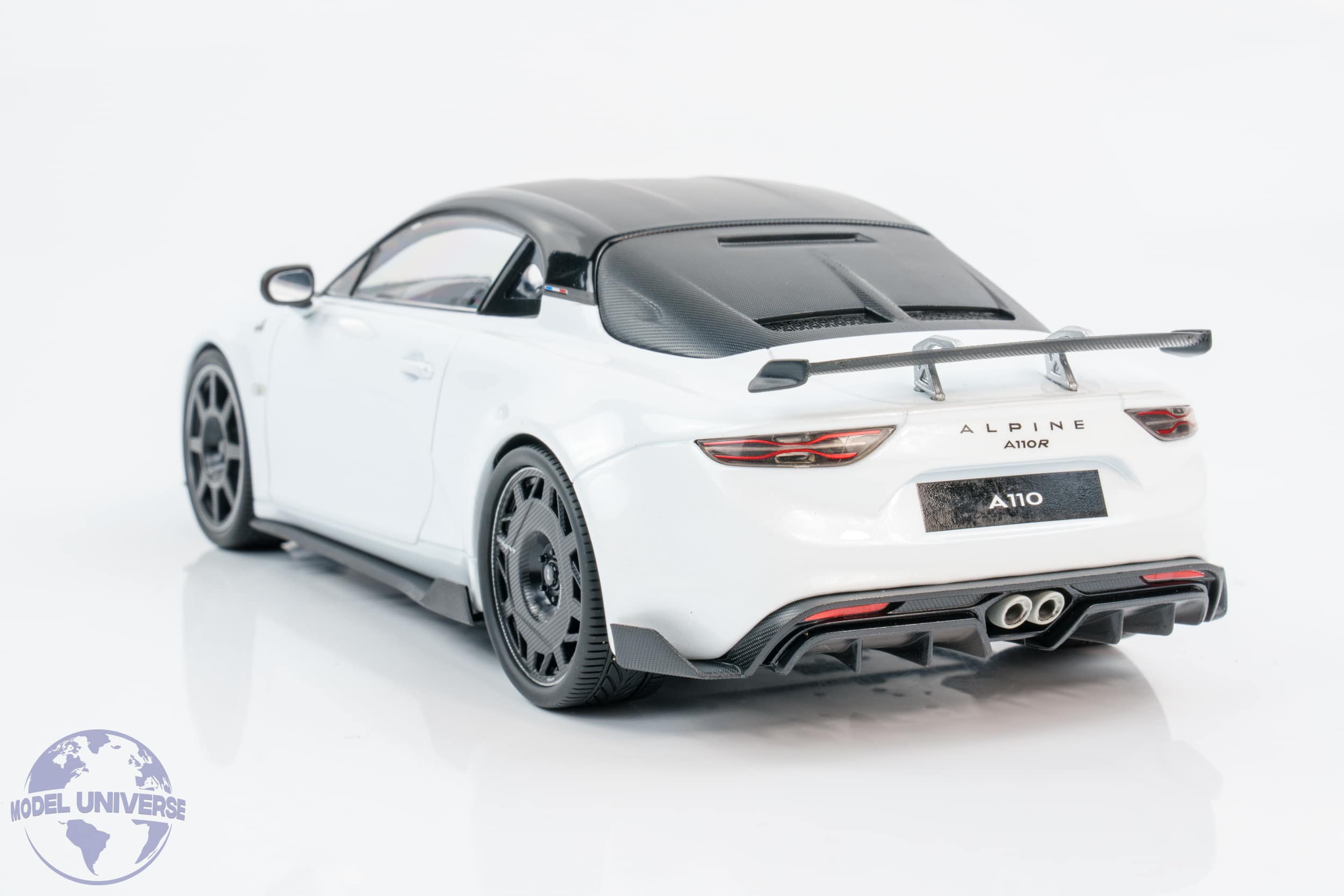 Norev - 1:18 Alpine A110 R Iridescent White 2024 - Diecast Model 5 Norev - 1:18 Alpine A110 R Iridescent White 2024 - Diecast Model