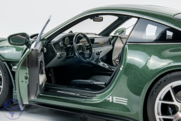 Norev - 1:18 Porsche 911 (992) S/T Malachite Green Metallic 2023 - Diecast Model 17 Norev - 1:18 Porsche 911 (992) S/T Malachite Green Metallic 2023 - Diecast Model