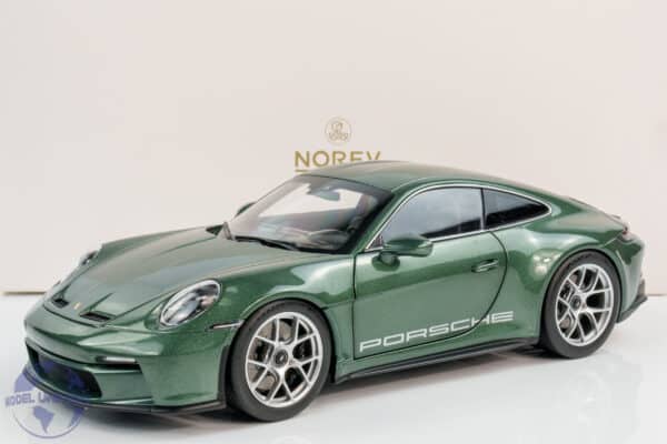 Norev - 1:18 Porsche 911 (992) S/T Malachite Green Metallic 2023 - Diecast Model