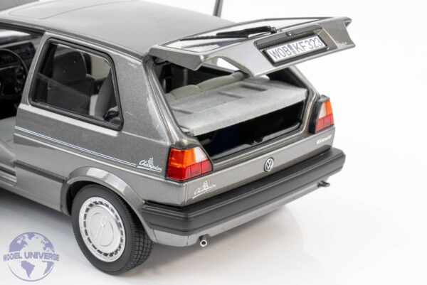 Norev - 1:18 Volkswagen VW Golf II Champion Grey Metallic 1989 - Diecast Model 18 Norev - 1:18 Volkswagen VW Golf II Champion Grey Metallic 1989 - Diecast Model
